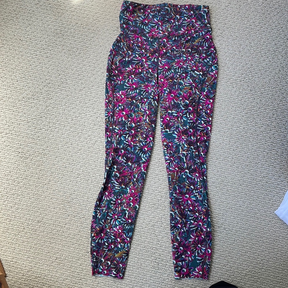 Lululemon Base Pace Running tight 25”